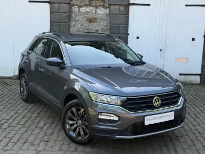 Used VW T-Roc SE 115 HP (84 kW) 2018 Grey SUV