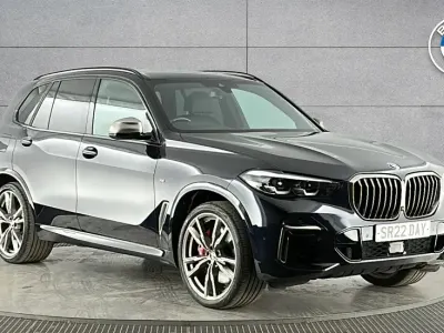 Begagnad BMW X5 Comfort Edition 523 HK (384 kW) 2022 Svart SUV