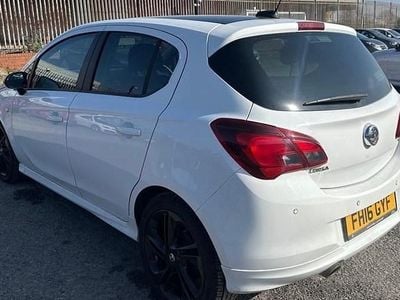 Used Vauxhall Corsa Edition 2016 Summit white Hatchback