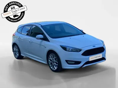 Gebraucht Ford Focus ST-Line 140 PS (102 kW) 2018 Weiß Kleinwagen