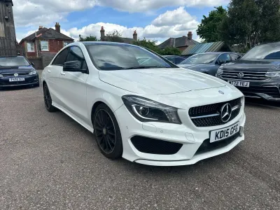 Usado Mercedes CLA180 AMG 122 HP (89 kW) 2015 Branco Sedan