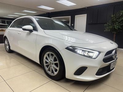 Used Mercedes A180 116 HP (85 kW) 2018 White Hatchback