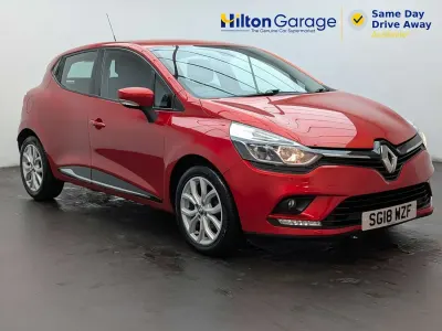 Used Renault Clio Dynamique 88 HP (64 kW) 2018 Red Hatchback