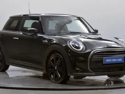 Used Mini Cooper Hatch 134 HP (98 kW) 2023 Green Hatchback
