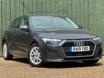 Używany Audi A1 Sport 150 KM (110 kW) 2019 Szary SUV