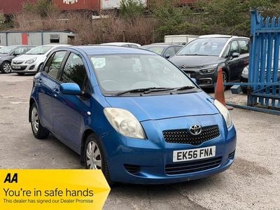 Used Toyota Yaris T3 85 HP (62 kW) 2006 Blue Hatchback
