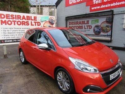 Used Peugeot 208 Allure 100 HP (73 kW) 2015 Orange Hatchback