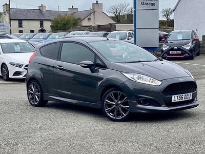 Used Ford Fiesta ST-Line 125 HP (91 kW) 2017 Grey Hatchback