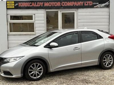 Used Honda Civic SE 100 HP (73 kW) 2013 Silver Hatchback