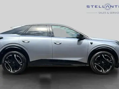 Used Peugeot e-3008 GT 152 kW (207 HP) 2025 Grey SUV