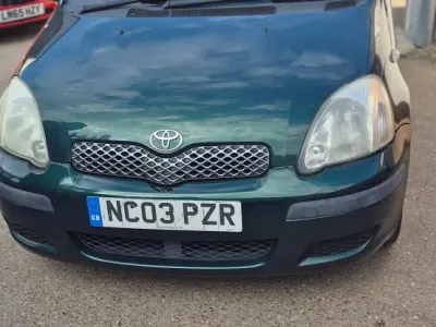 Używany Toyota Yaris T3 2003 Zielony Hatchback