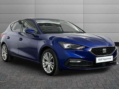 Begagnad Seat Leon SE Dynamic 108 HK (79 kW) 2021 Blå Halvkombi