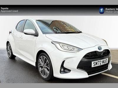 Used Toyota Yaris Hybrid 113 HP (83 kW) 2022 White Hatchback