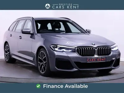 Begagnad BMW 520 M Sport 2023 Grå Kombi