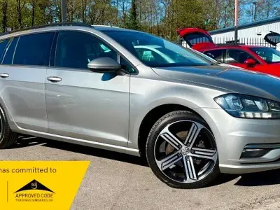 Begagnad VW Golf VII Match 115 HK (84 kW) 2019 Silver Kombi
