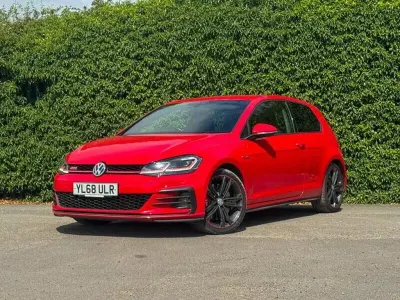 Used VW Golf VII GTI 245 HP (180 kW) 2018 Red Hatchback