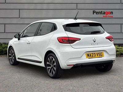 Used Renault Clio V Evolution 88 HP (64 kW) 2023 White Hatchback
