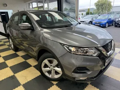 Używany Nissan Qashqai Acenta Premium 115 KM (84 kW) 2019 Szary SUV