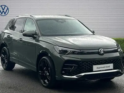 Used VW Tiguan R-line 204 HP (150 kW) 2026 Cipressino green metallic SUV