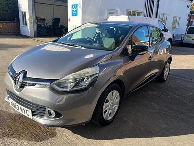 Used Renault Clio IV Dynamique 90 HP (66 kW) 2013 Grey Hatchback