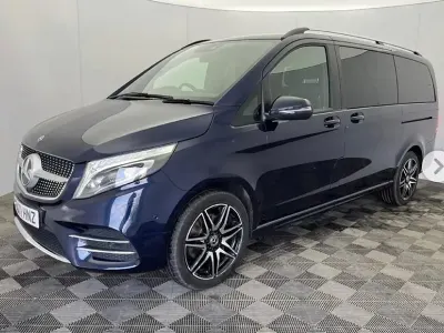 Używany Mercedes V220 AMG line 163 KM (119 kW) 2022 Niebieski Minivan