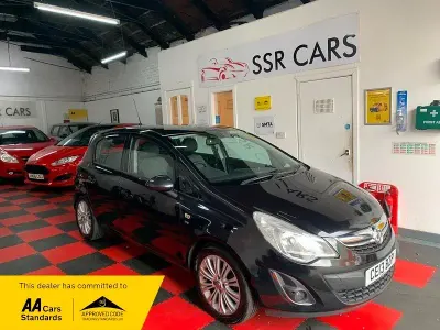 Begagnad Vauxhall Corsa 100 HK (73 kW) 2013 Svart Halvkombi
