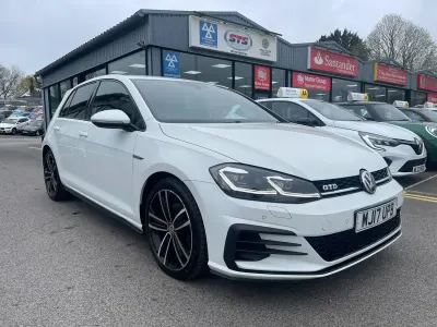 Second-hand VW Golf VII GTD 184 CP (135 kW) 2017 Alb Hatchback
