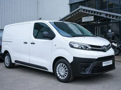Used Toyota Proace 120 HP (88 kW) 2020 White MPV