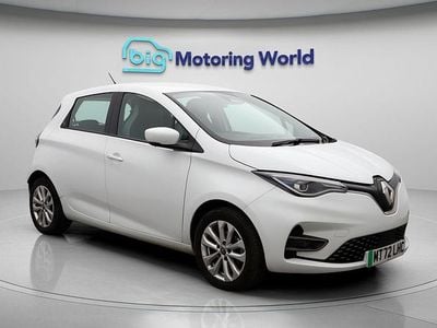 Used Renault Zoe Version S 100 kW (136 HP) 2022 White Hatchback