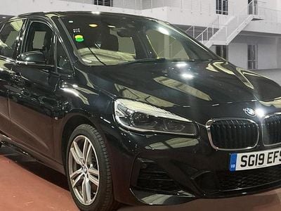 BMW 225