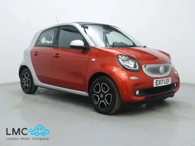 Used Smart ForFour Premium 90 HP (66 kW) 2017 Red Hatchback