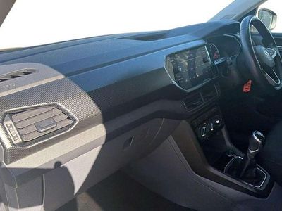 Used VW T-Cross SE 95 HP (69 kW) 2021 White SUV