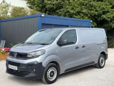 Used Vauxhall Vivaro S 120 HP (88 kW) 2024 Grey MPV