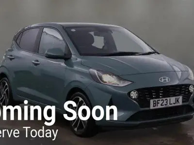 Used Hyundai i10 Premium 84 HP (61 kW) 2023 Green Hatchback