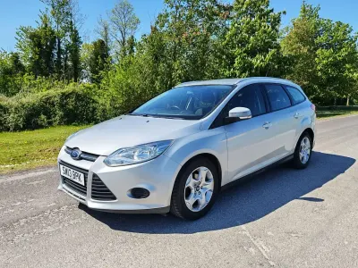 Usado Ford Focus S 2010 Prateado Carrinha