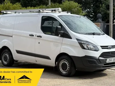 Used Ford Transit Custom 105 HP (77 kW) 2016 White Van