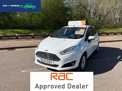 Used Ford Fiesta Zetec 2016 White Hatchback