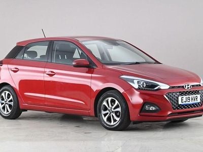 Używany Hyundai i20 SE 84 KM (61 kW) 2019 Czerwony Hatchback