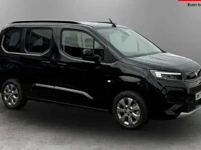 Used Vauxhall Combo Ultimate 100 kW (136 HP) 2025 Black MPV