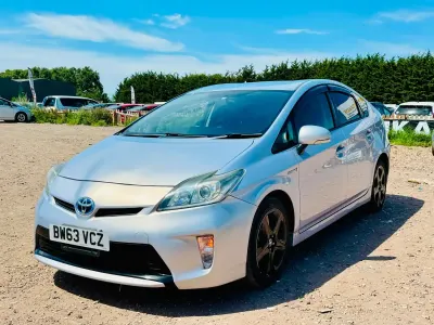 Used Toyota Prius T3 136 HP (100 kW) 2013 Purple Hatchback