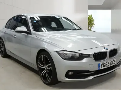 Begagnad BMW 320 Efficient Dynamics 2015 Silver Sedan