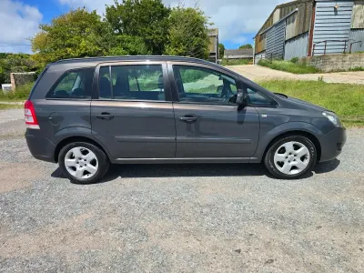 Used Vauxhall Zafira 120 HP (88 kW) 2014 Grey MPV