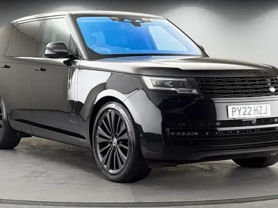 Käytetty Land Rover Range Rover First Edition 351 HP (258 kW) 2022 Musta Katumaasturi