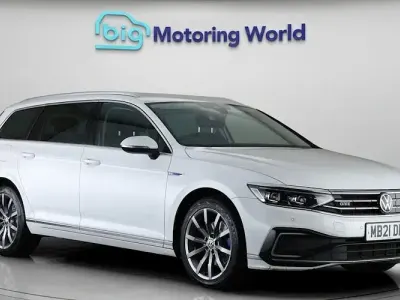 Begagnad VW Passat Advance 218 HK (160 kW) 2023 Kombi
