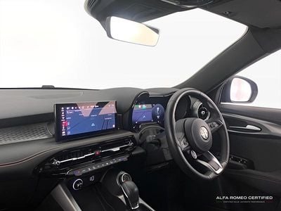 Begagnad Alfa Romeo Tonale Sprint 158 HK (116 kW) 2024 Röd SUV