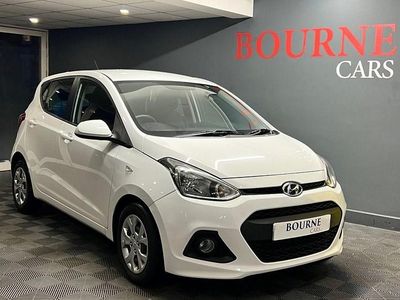 White Used 2016 Hyundai i10 SE Hatchback | £5,770 (Fair price)