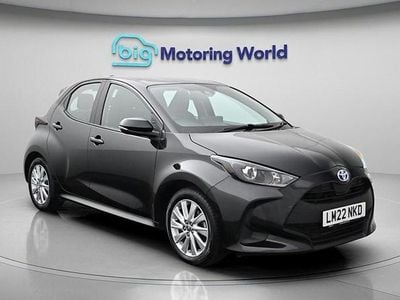 Second-hand Toyota Yaris Hybrid 116 CP (85 kW) 2022 Negru Hatchback
