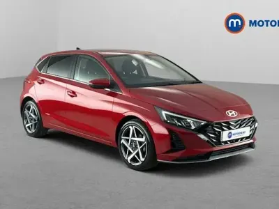 Used Hyundai i20 Ultimate 101 HP (74 kW) 2025 Red Hatchback