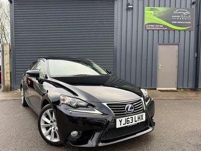 Used Lexus IS300h Luxury Line 223 HP (164 kW) 2013 Black Sedan