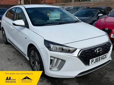 Begagnad Hyundai Ioniq Edition 141 HK (103 kW) 2019 Vit Halvkombi